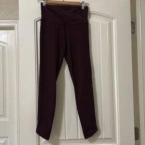 Athleta Elation Crossover Rib 7/8 Tight Leggings in Burgundy